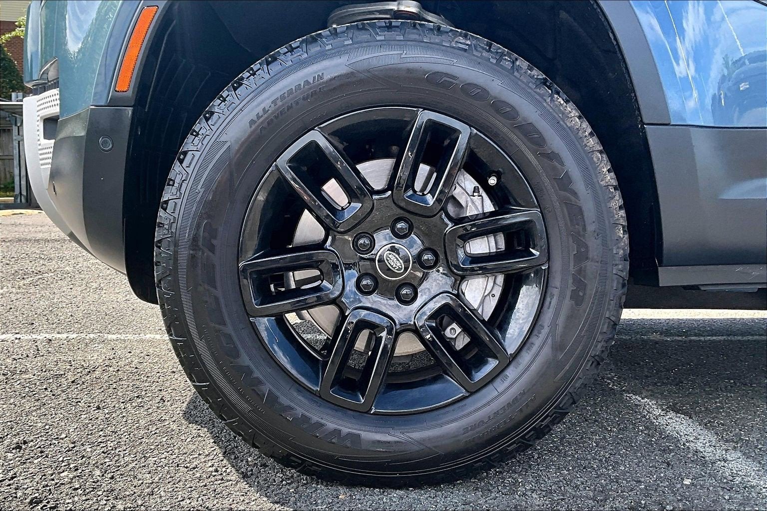 2025 Land Rover Defender S