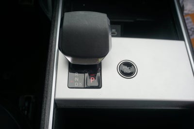 2024 Land Rover Range Rover SE