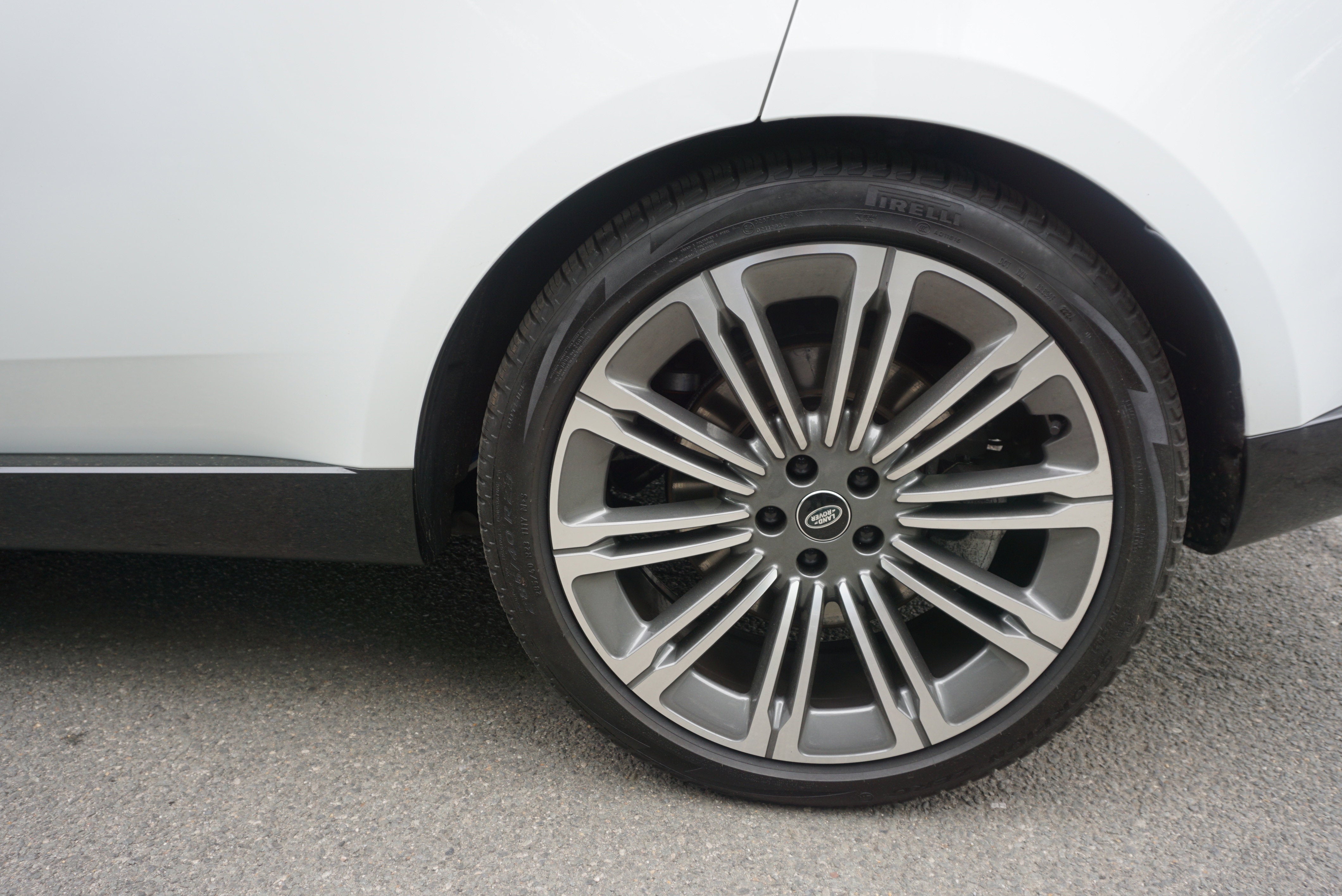 2024 Land Rover Range Rover SE