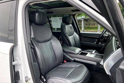 2024 Land Rover Range Rover SE