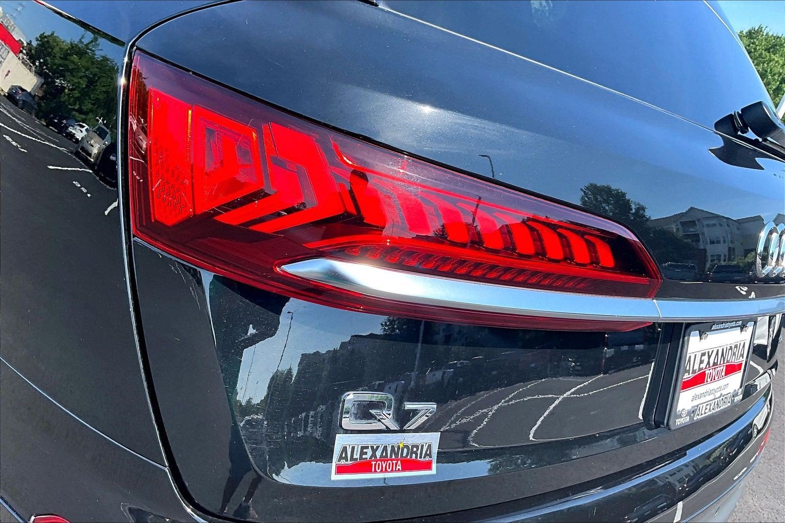 2023 Audi Q7 Premium