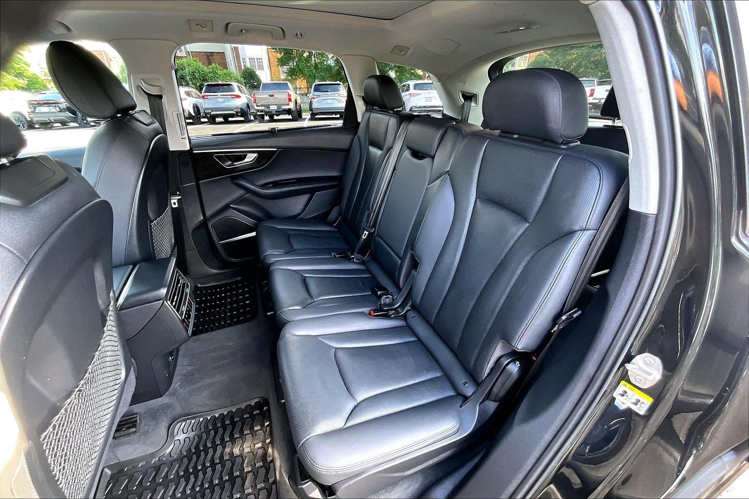 2022 Audi Q7 Premium Plus