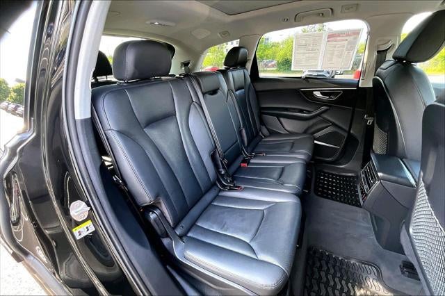 2022 Audi Q7 Premium Plus