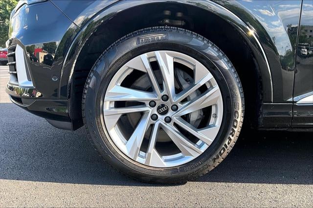 2022 Audi Q7 Premium Plus