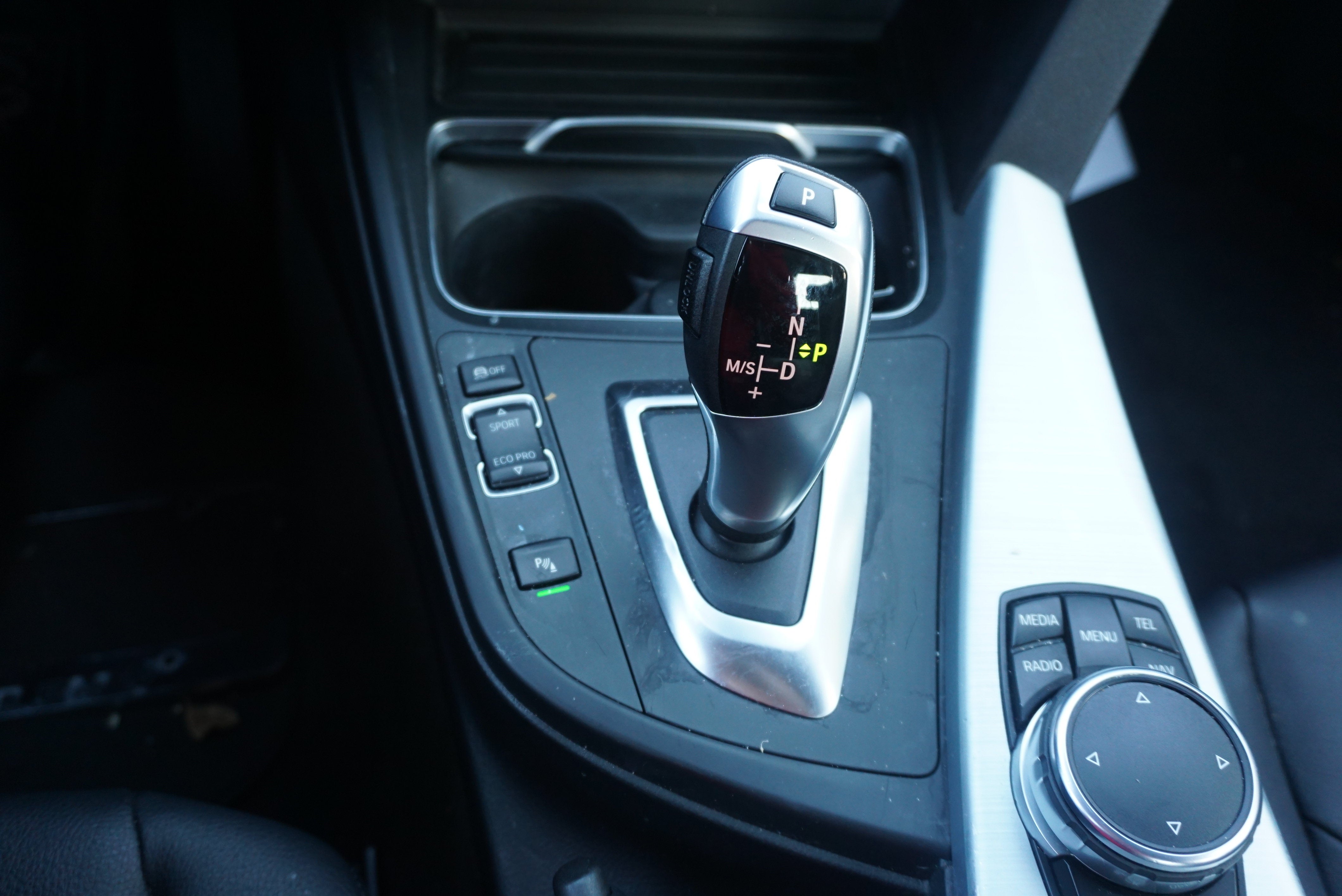 2016 BMW 3 Series 320i
