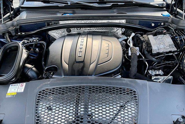 2021 Porsche Macan AWD