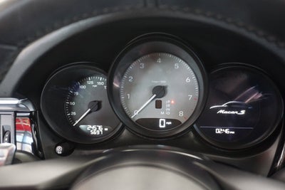 2022 Porsche Macan S