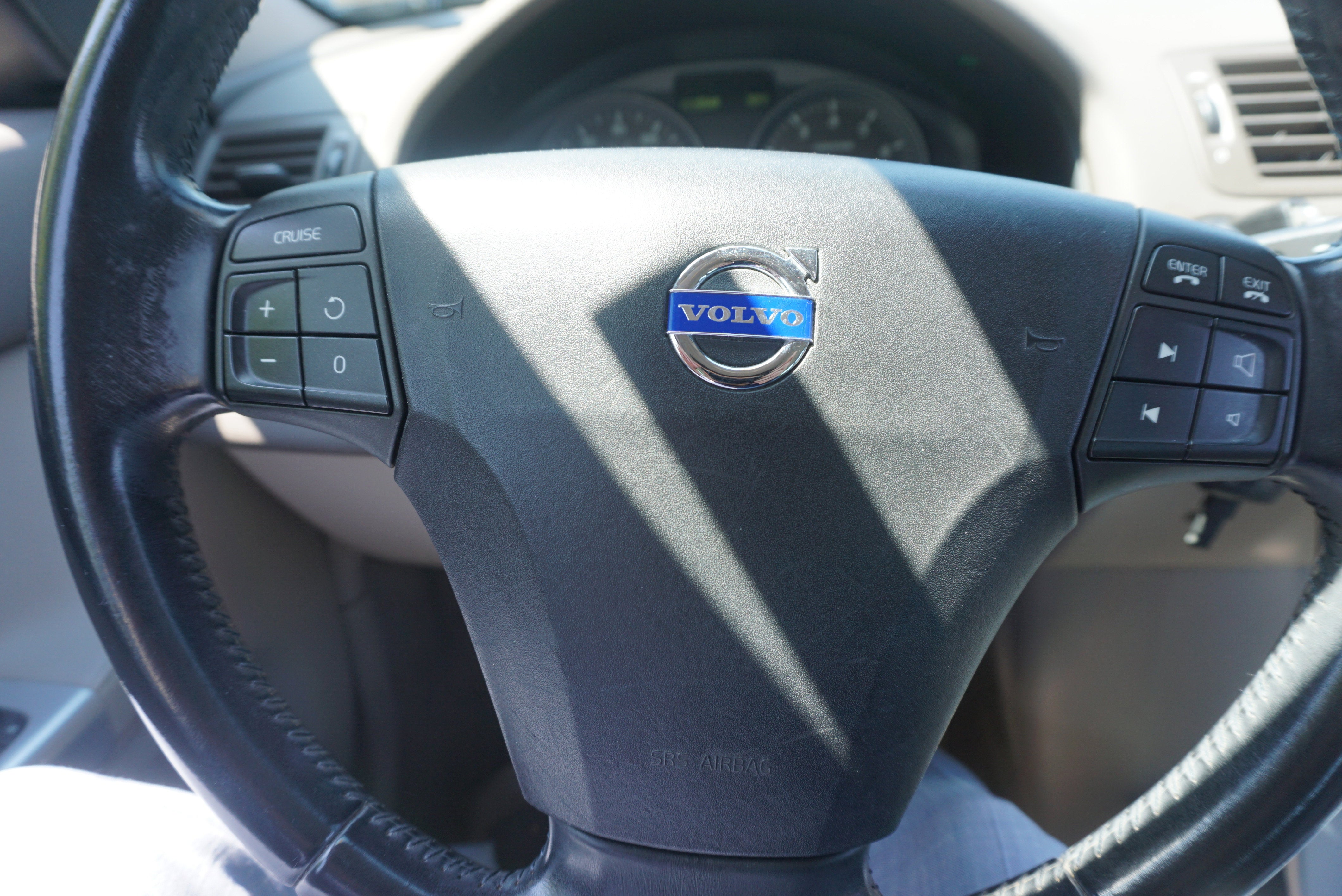 2010 Volvo V50 4dr Wgn Auto FWD