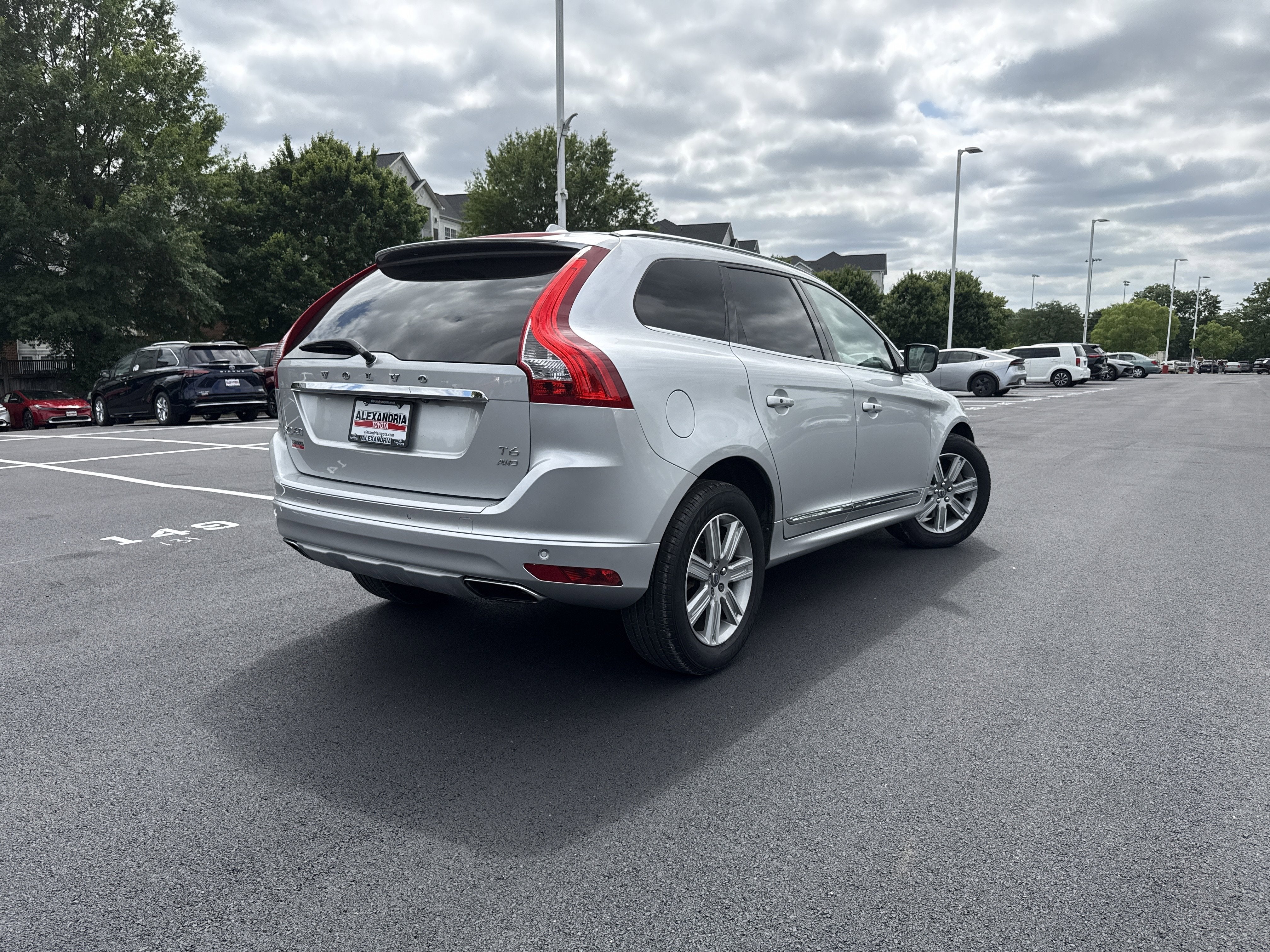 2016 Volvo XC60 T6 Drive-E