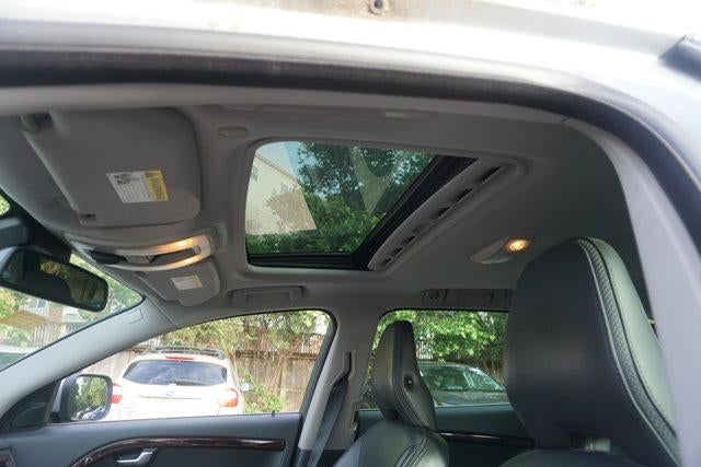 2013 Volvo XC70 Base