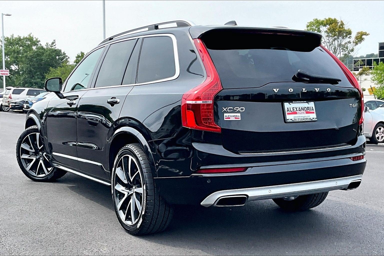 2019 Volvo XC90 Momentum