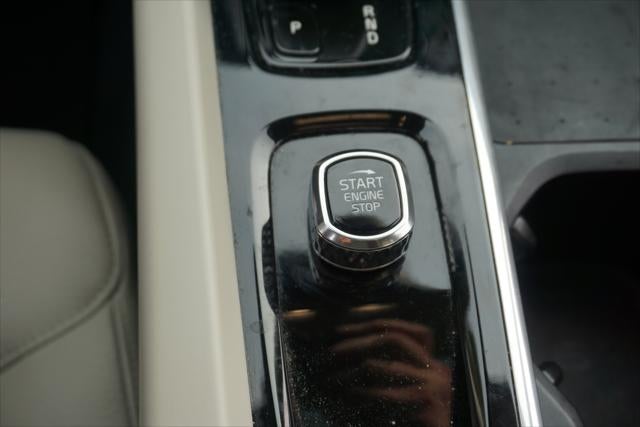 2022 Volvo XC60 Recharge Plug-In Hybrid Inscription Expression