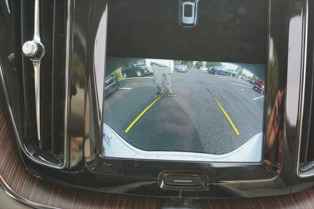 2022 Volvo XC60 Recharge Plug-In Hybrid Inscription Expression