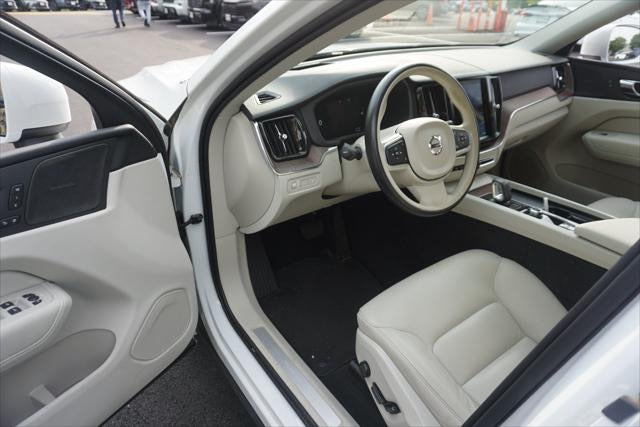 2022 Volvo XC60 Recharge Plug-In Hybrid Inscription Expression