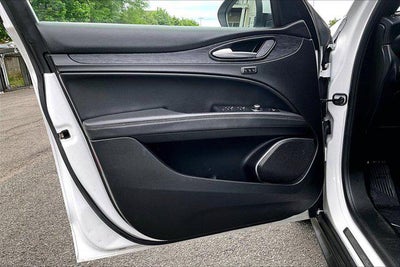 2022 Alfa Romeo Stelvio Sprint