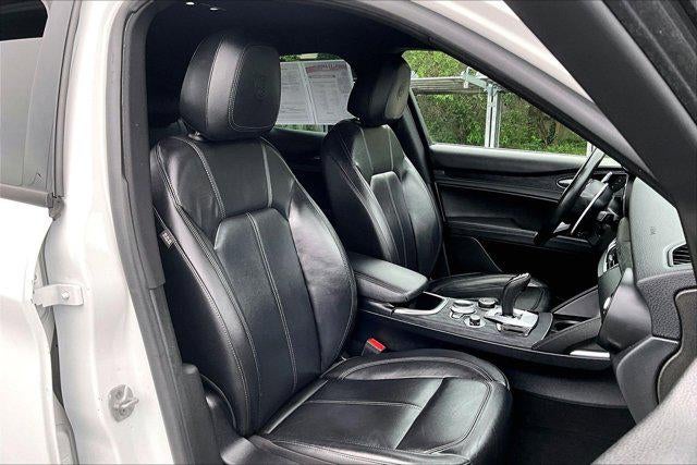 2022 Alfa Romeo Stelvio Sprint