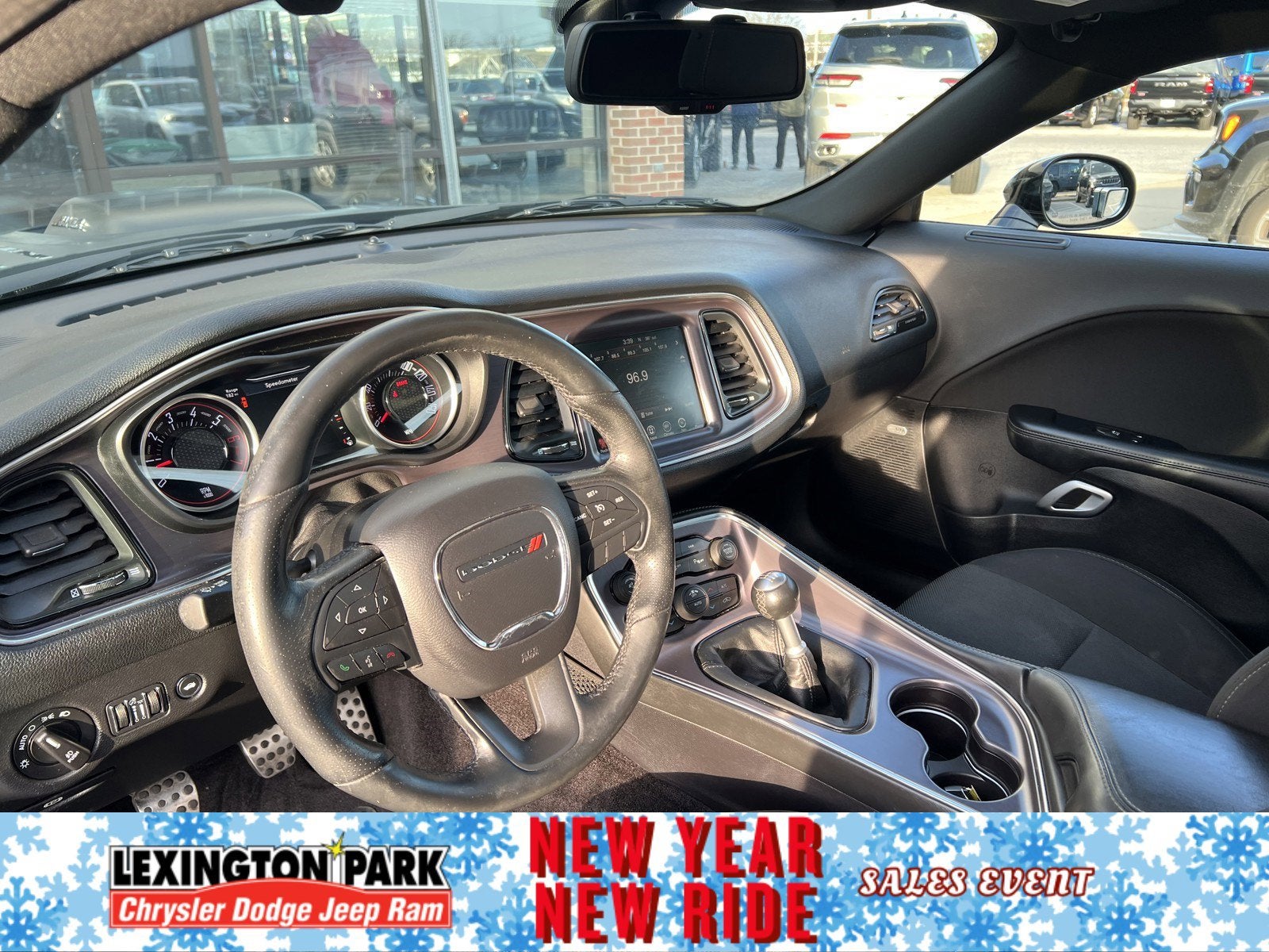 2016 Dodge Challenger R/T Shaker