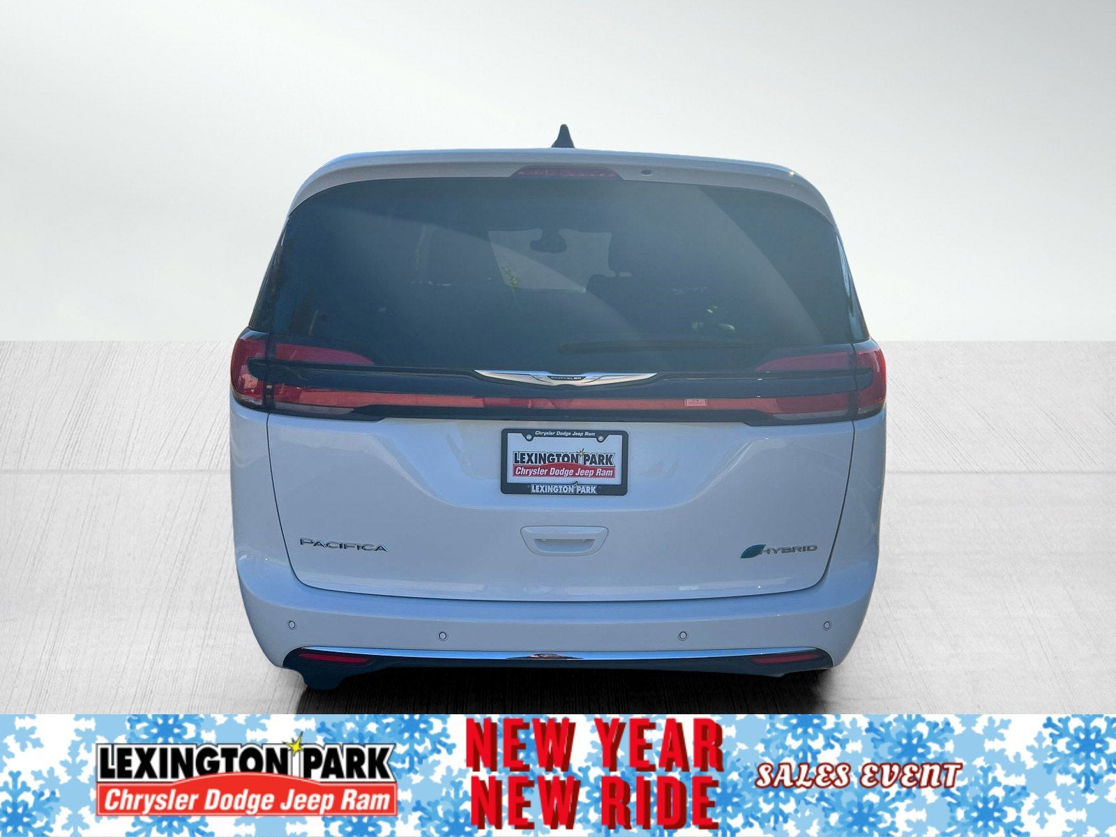 2024 Chrysler Pacifica Hybrid Select