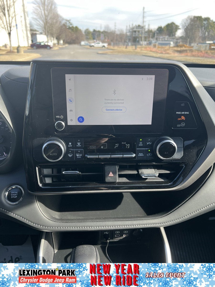 2023 Toyota Highlander L