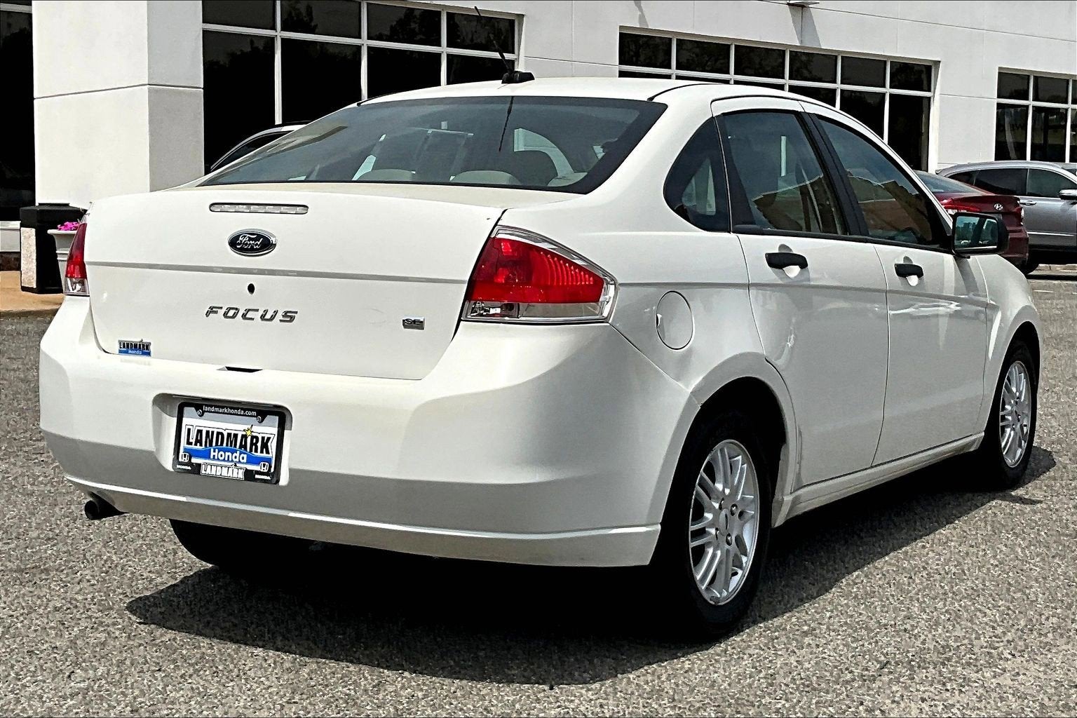 Used 2009 Ford Focus SE with VIN 1FAHP35N19W147089 for sale in Alexandria, VA