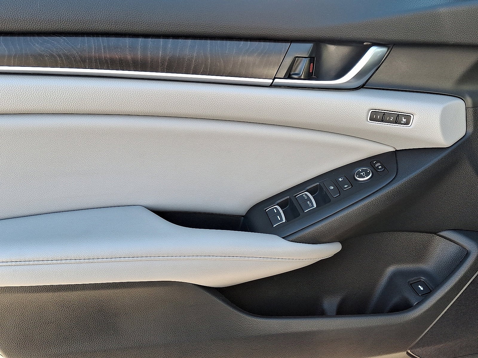 2020 Honda Accord Hybrid Touring