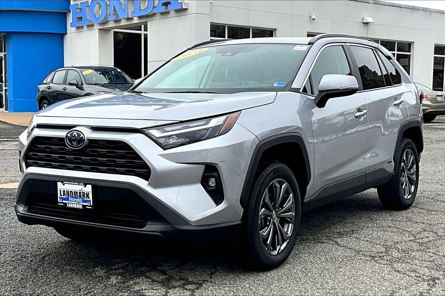 2024 Toyota RAV4 Hybrid XLE Premium