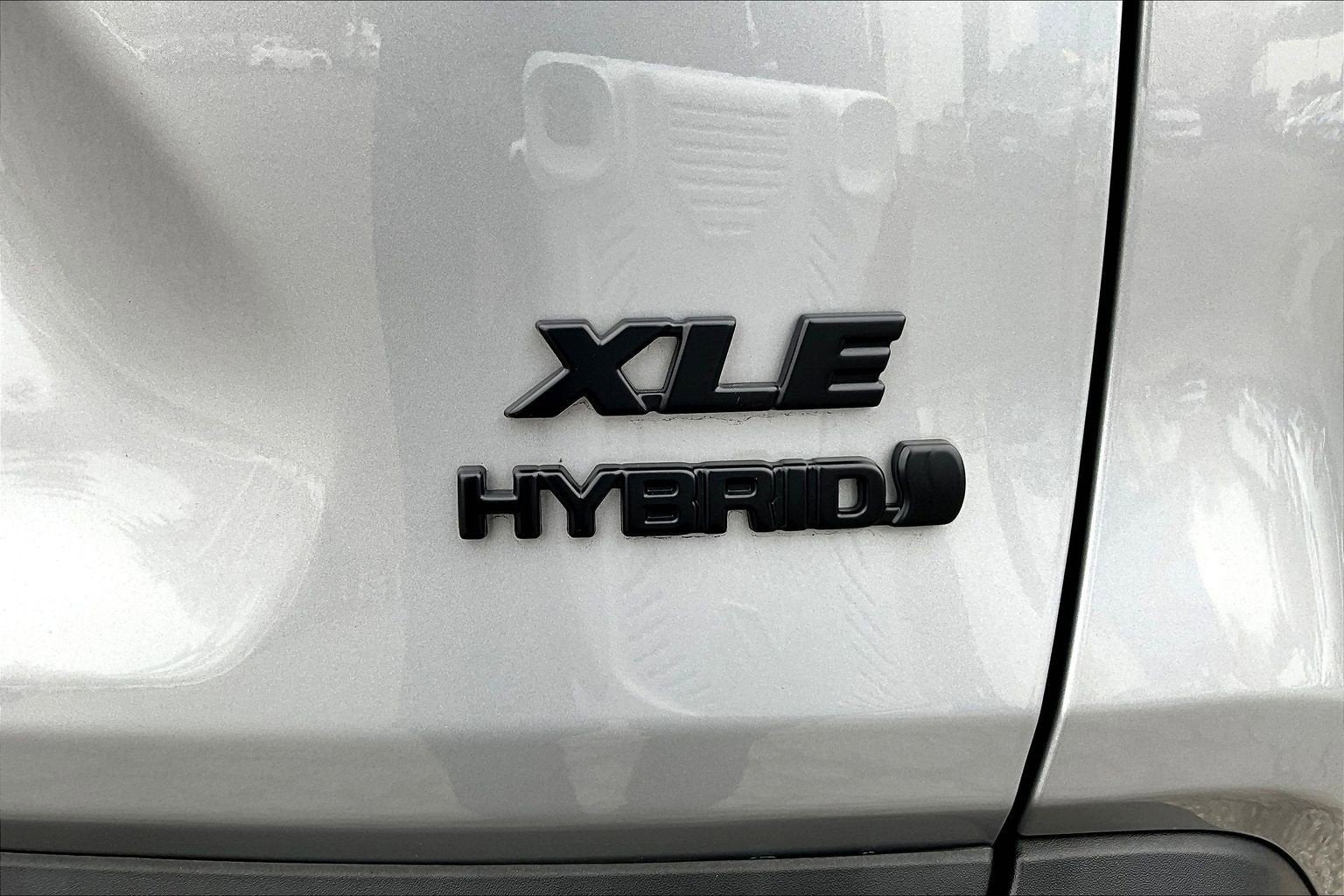 2024 Toyota RAV4 Hybrid XLE Premium