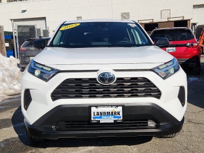2023 Toyota RAV4 LE