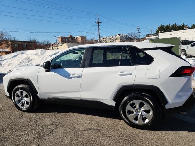2023 Toyota RAV4 LE