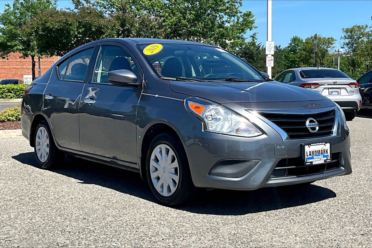 2019 Nissan Versa Sedan SV