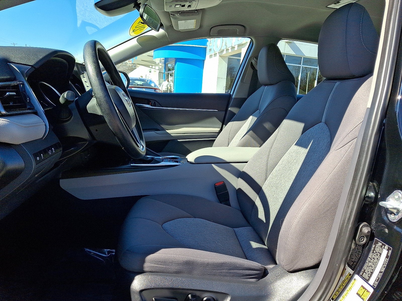 2024 Toyota Camry Hybrid LE