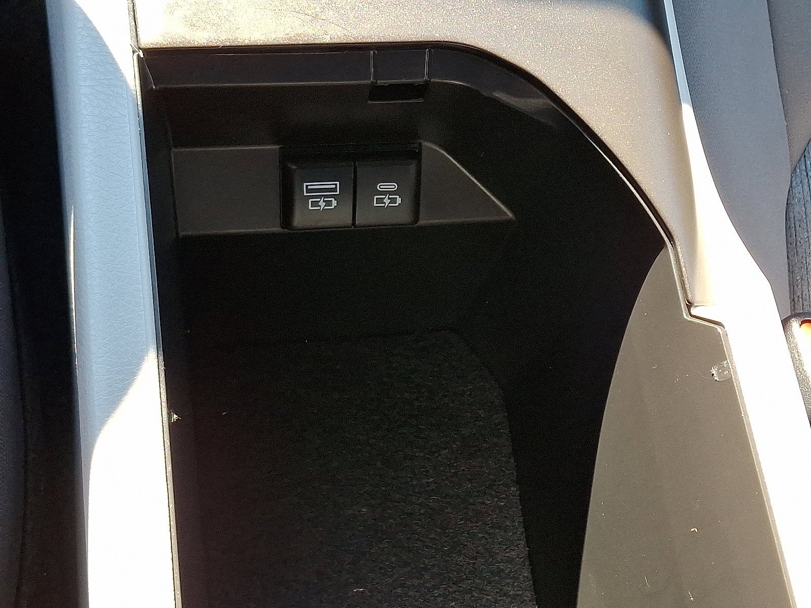 2024 Toyota Camry Hybrid LE