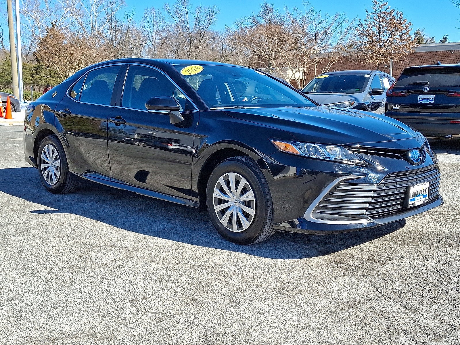 2024 Toyota Camry Hybrid LE