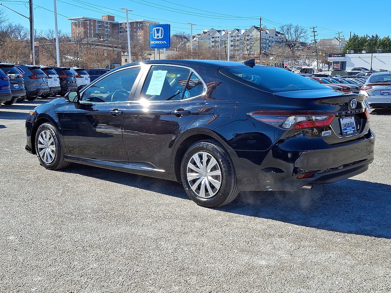 2024 Toyota Camry Hybrid LE