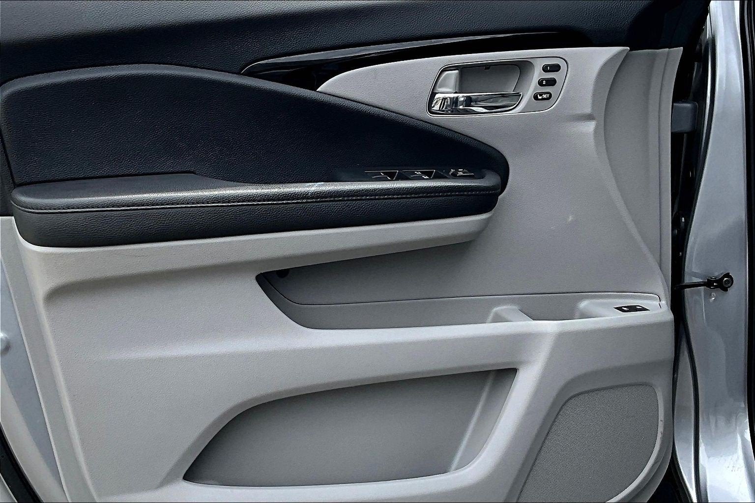 2022 Honda Pilot Touring 7-Passenger