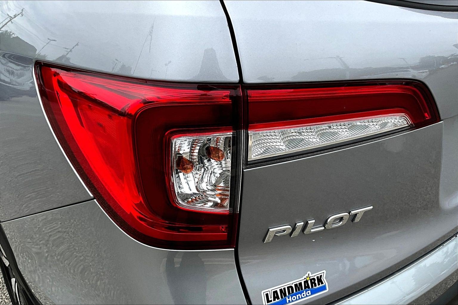 2022 Honda Pilot Touring 7-Passenger