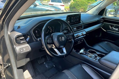 2025 Honda Pilot AWD TRG