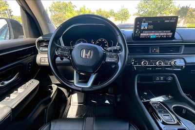 2025 Honda Pilot AWD TRG