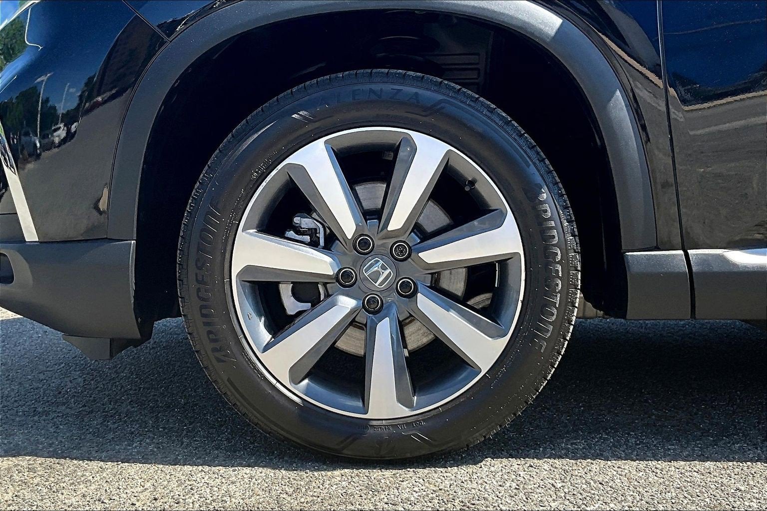2025 Honda Pilot AWD TRG
