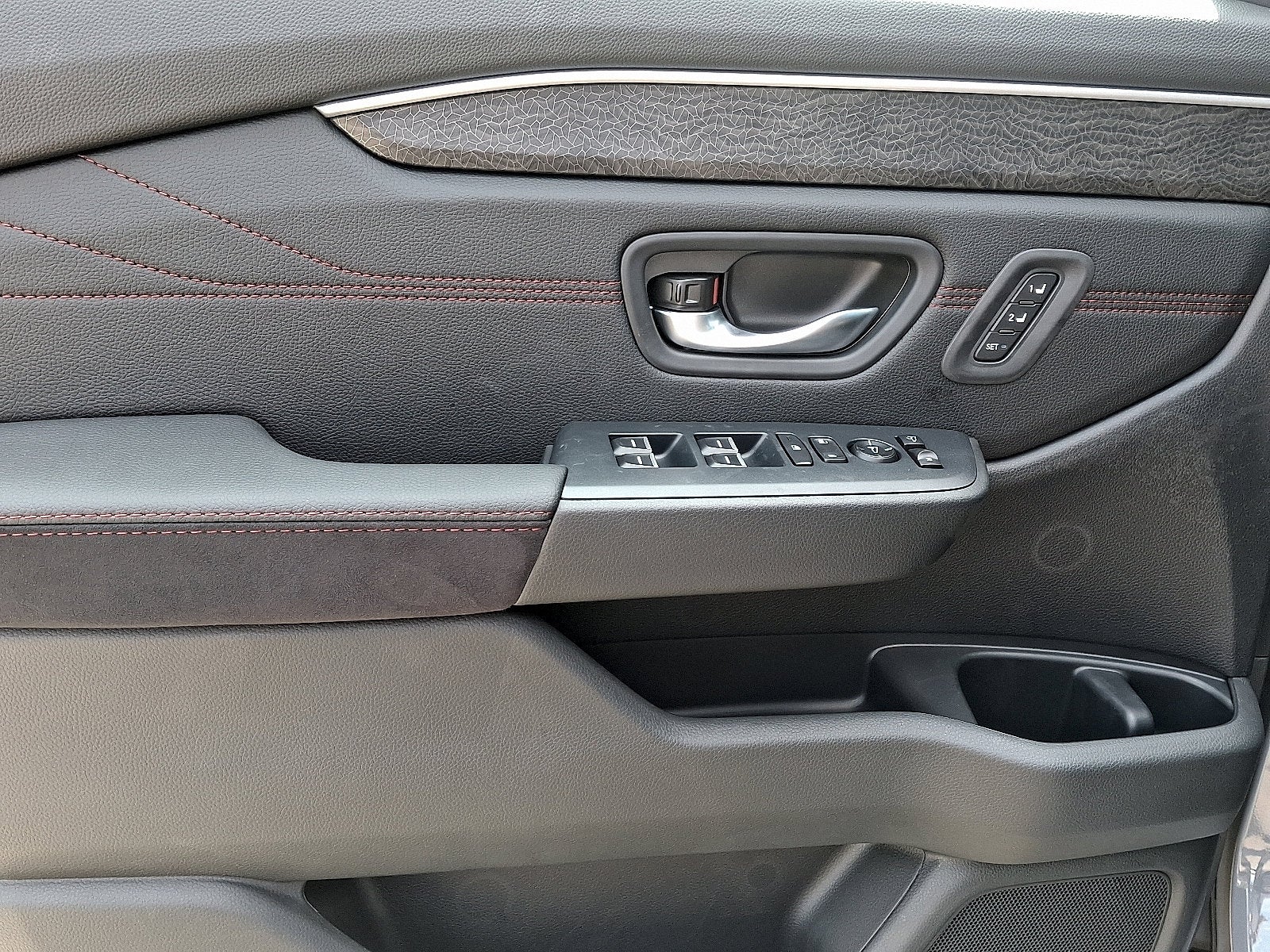 2026 Honda Pilot AWD Black Edition