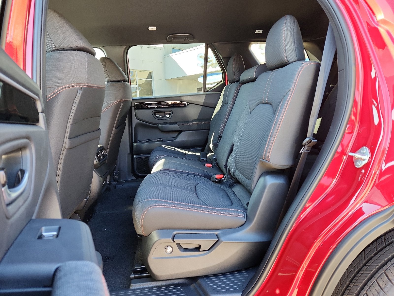 2025 Honda Pilot 2WD SPORT