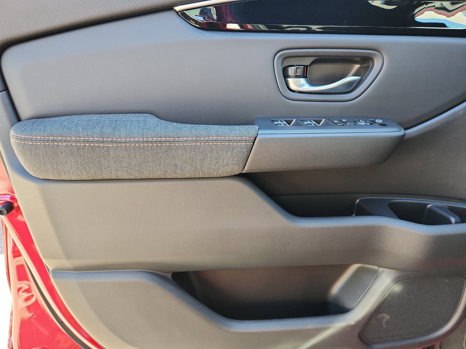 2025 Honda Pilot 2WD SPORT