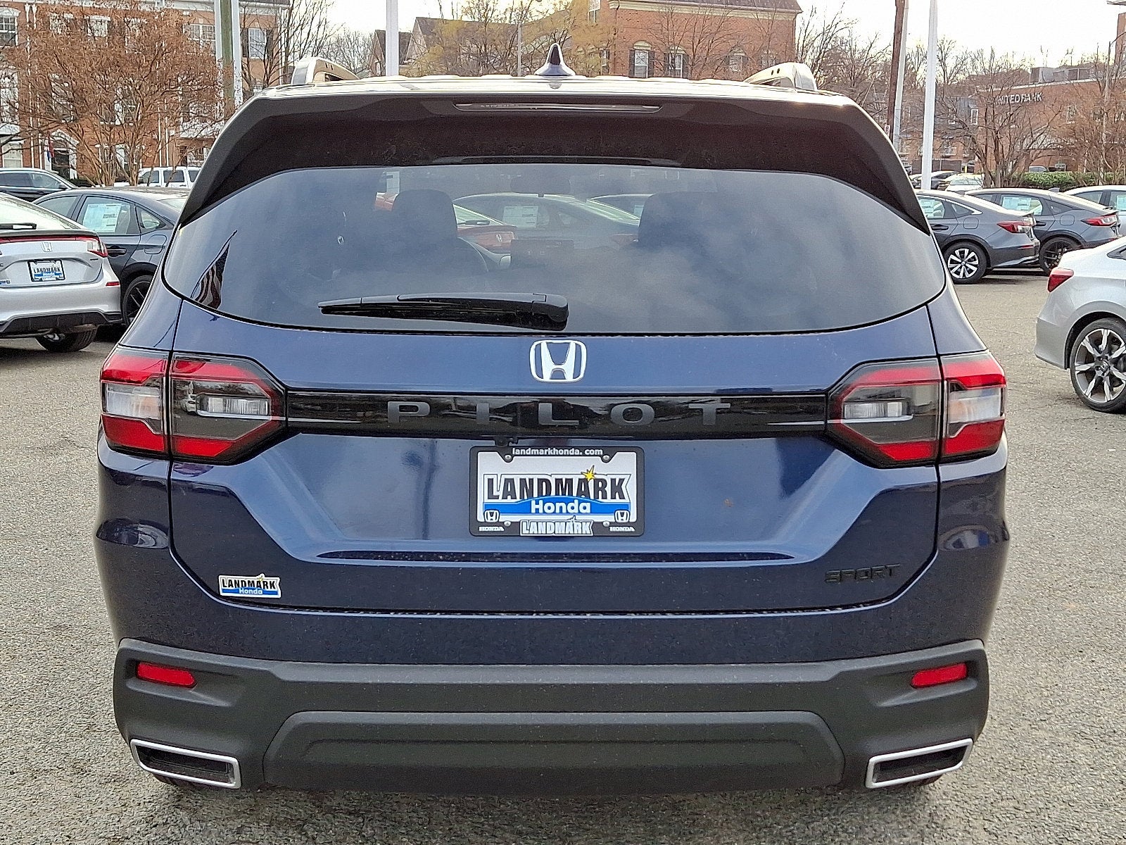 2025 Honda Pilot 2WD SPORT