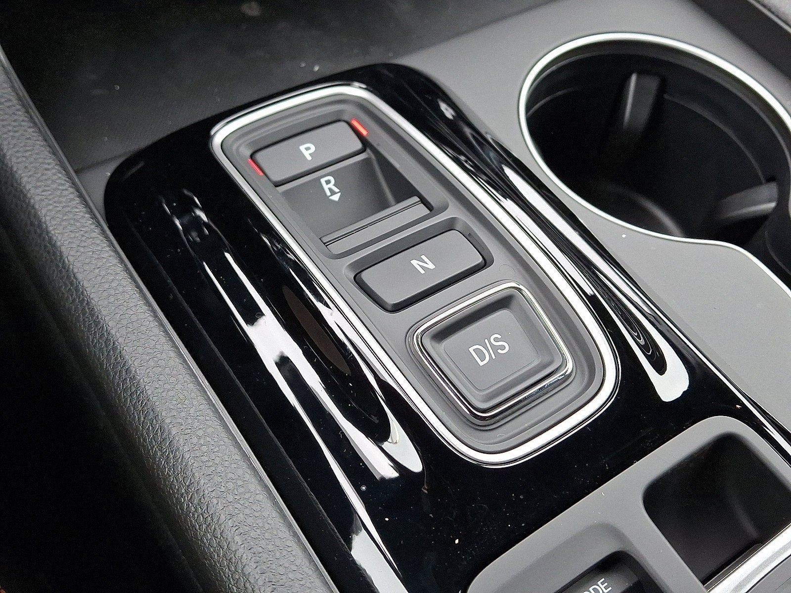 2025 Honda Pilot 2WD Sport