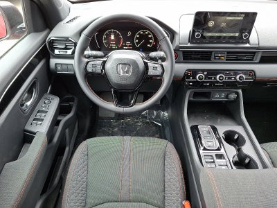 2025 Honda Pilot 2WD Sport