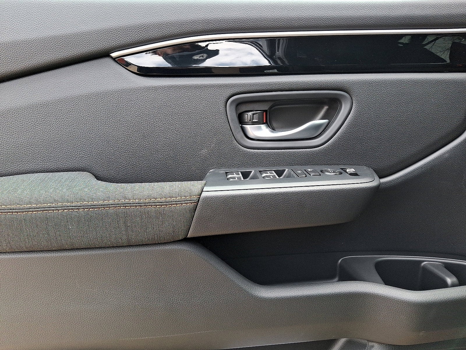 2026 Honda Pilot 2WD Sport