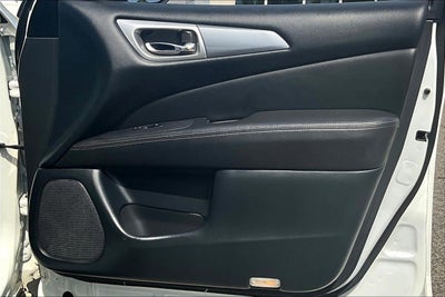 2019 Nissan Pathfinder SL