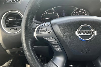 2019 Nissan Pathfinder SL