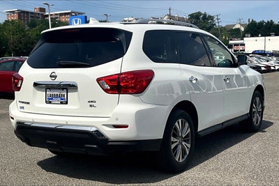 2019 Nissan Pathfinder SL