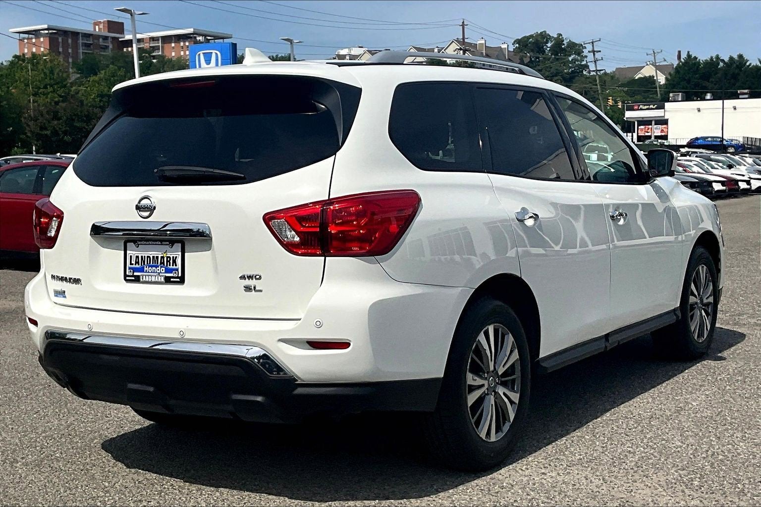 2019 Nissan Pathfinder SL